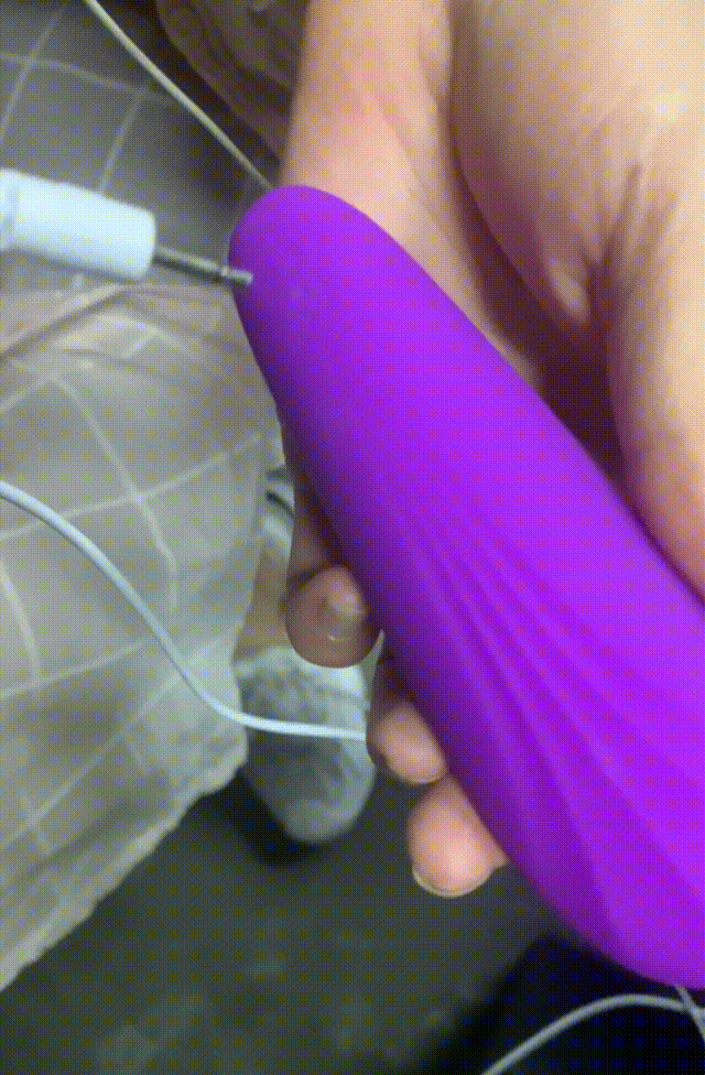 The Kisser~Clitoral Suction Toy